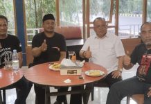 Ormas Semut Hitam Jeneponto Dukung Pasangan Karlos Syafruddin Nurdin FOTO: Ketua Umum dan DPD Jeneponto Semut Hitam Indonesia saat bertemu dengan DR. Dr. Syafruddin Nurdin, M. Kes.