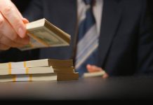 Ada 6 Orang, Siapa Inisial A Disebut Sebut Broker Proyek di Kementan? FOTO: Ilustrasi Korupsi (Istimewa)