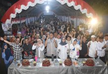 Pasangan Sehati Silahturahmi dengan Warga Lette di Kecamatan Mariso FOTO: Pasangan Andi Seto Gadhista Asapa dan Rezki Mulfiati Lutfi kembali turun bersilaturahmi dengan masyarakat warga Kelurahan Lette, Jalan Opu Daeng Risadju Kecamatan Mariso.