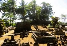 Makam Karaeng Tonteng Daeng Mattarang di Kajang Bulukumba FOTO: Makam Karaeng Tonteng Daeng Mattarang terletak di Kampung Tanetea, Desa Lembanna, Kecamatan Kajang, Kabupaten Bulukumba.