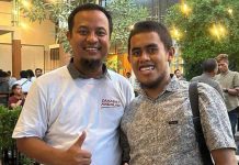 Pemuda Makassar Nilai Pasangan Andalan Hati Paling Pas Lanjutkan Pembangunan di Sulsel FOTO: Andi Sudirman Sulaiman dan Yusri Irhaz Anak Muda di Makassar.