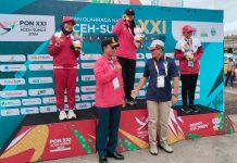 PON XXI Aceh-Sumut 2024: Perolehan Medali Sulsel Meningkat menjadi 61 Namun Berada di Peringkat ke-16, ini penyebabnya FOTO: Atika atlet POSSI Sulsel saat meriah medali perak untuk selam laut 3000 meter