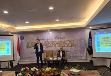 Sawedi Muhammad Paparkan Pencegahan Bahaya Penyalahgunaan Narkoba di Penyuluhan BNN FOTO: Kepala Sekretariat Rektorat Unhas, Dr. Sawedi Muhammad. Kegiatan bimbingan teknis peningkatan kapasitas penyuluh Narkoba di Sulawesi Selatan, berlangsung selama tiga di Hotel Claro Makassar,