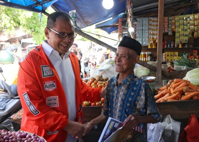 FOTO: Calon Gubernur Moh. Ramdhan 'Danny' Pomanto, berkunjung ke Pasar Sentral Minasa Maupa pada Senin (30/09) dan ke Pasar Sentral Sungguminasa Gowa pada Selasa (01/10) pagi.