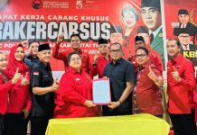 Gelar Rakercabsus PDIP Kutai Timur, Badiklatcab: Jaga Asa Kemenangan KB-Kinsu Lewat Integrasi Visi Misi FOTO: Dewan Pimpinan Cabang (DPC) PDI Perjuangan Kabupaten Kutai Timur menggelar Rapat Kerja Cabang Khusus (Rakercabsus) pemenangan pasangan calon Gubernur dan Wakil Gubernur Kalimantan Timur. (Istimewa)