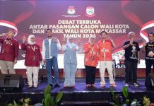 Serunya Debat Cawalkot, Dari Tampilnya Elegannya Daeng Tayang, Hingga 3 Gerobak Bakso Tak Dibayar FOTO: Empat calon Wali Kota dan Wakil Wali Kota Makassar tahun 2024. (Istimewa)