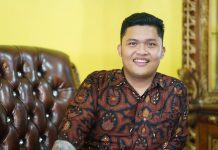 Akademisi: Debat Publik Terakhir Pilkada Enrekang, Paslon RAMAH Unggul Telak, Swing Voters Bisa Ramai-Ramai Ke Paslon 01 FOTO: Andi Firmansyah, Akademisi STIE AMKOP Makasaar