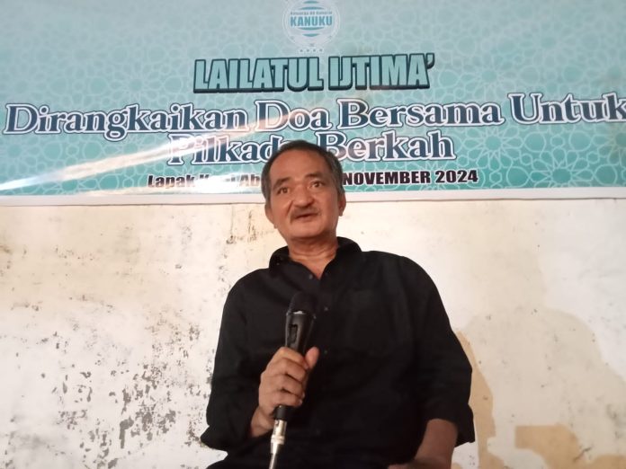 FOTO: Mustafa Irate dalam kegiatan Lailatul Ijtima yang digelar Keluarga Nahdlatul Ulama Kultural atau KANUKU di Kota Makassar.