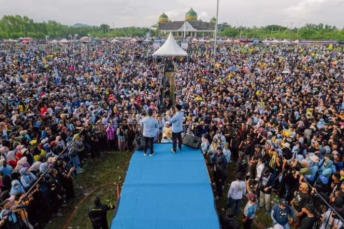 FOTO: Kampanye Akbar Pata-Dhevy, digelar Kamis (21/11/2024) di lapangan Andi Djemma Belopa.