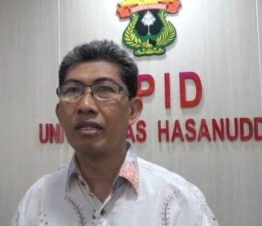Disanksi Kampus: Ali Gufron di Drop Out dari Unhas Karena Pesta Miras FOTO: Ahmad Bahar, Kabid Humas Unhas. (Istimewa)
