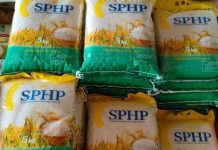 Di Jakarta: Beras Bulog Tembus Rp12.500, Inkoppas: Beras Lokal Rp10.600 per Kg FOTO: Bulog menggelontorkan beras SPHP (Stabilisasi Pasokan dan Harga Pangan). (Foto: Dokumentasi Bulog)