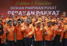 Ini Nama Nama Dewan Pengurus Pusat Ormas Gerakan Rakyat FOTO: Anies Baswedan bersama Pengurus Pusat Gerakan Rakyat