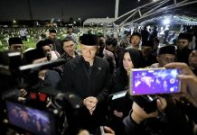 Kerumah Duka, AHY: Selamat Jalan Sahabatku FOTO: Agus Harimurti Yudhoyono saat ditemui awak media usai pemakaman Bendahara Umum DPP Partai Demokrat H. Renville Antonio. (Properti Facebook AHY)