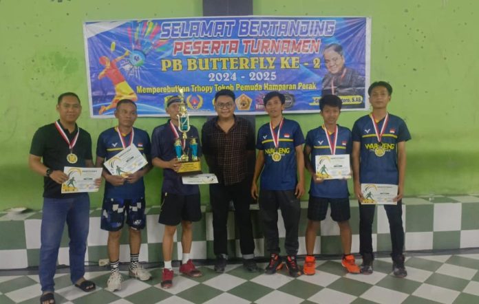 FOTO: Para juara di Turnamen Badminton Butterfly CUP II sukses digelar di Desa Klambir Lima Kebun, Kabupaten Deli Serdang, Sumatera Utara.