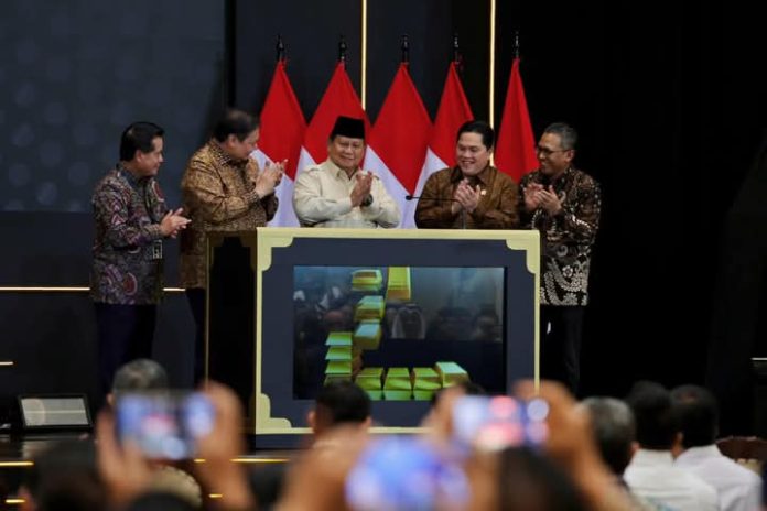 FOTO: Presiden Prabowo Subianto meluncurkan langsung Bank Emas di Gade Tower, Jakarta Pusat, pada Rabu (26/2/2025). (Properti Seskab)