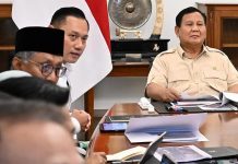 Panggil AHY, Presiden Bahas Soal Sampah FOTO: Presiden Prabowo Subianto bersama Menko Infrastruktur dan Pembangunan Kewilayahan Agus Harimurti Yudhoyono (AHY) bahas persoalan sampah nasional ke Istana Kepresidenan, Jakarta, Rabu (12/3/2025). (Property: AHY)