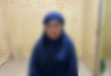 PH Keluarga EK Kembali Desak Polres Gowa, Gelar Rekonstruksi Pembunuhan Diduga Dilakukan oleh Istri FOTO: Tersangka R (49) saat diamankan pihak penyidik Polres Gowa. (Istimewa)