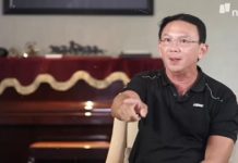 Ahok Mulai Seret Erick Thohir di Kasus Korupsi Tata Kelola Minyak Mentah dan Produk Kilang FOTO: Tangkap layar saat Basuki Tjahaja Purnama alias Ahok tampil blak blakang di kanal YouTube Narasi Newsroom. Sabtu (1/3/2025)