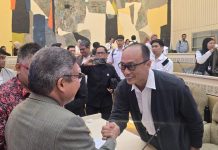 Menpan-RB Sebut Pengangkatan CPNS Diundur, PPPK di Tahun 2026 FOTO: Kiri anggota Komisi II DPR RI dari Fraksi Golkar, HM Taufan Pawe dan Kepala Badan Kepegawaian Nasional RI Prof. Zudan Arif Fakhrulloh usai digelar rapat dengar pendapat di ruang komisi II DPR. Rabu (5/3/2025)