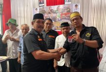 Polres Belum Tangkap Pelaku Kekerasan Terhadap Ketua Apdesi, APKAN Bulukumba Bakal Bersurat ke Mapolda Sulsel FOTO: Kiri Ketua DPD APKAN Bulukumba Agung Bennuase, S.Pd, dan Kanan Andi Edhy Kepala Biro Humas dan Advokasi DPD APKAN RI.
