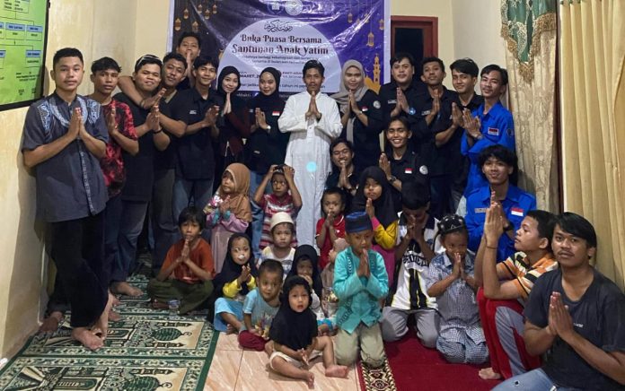 IMG-20250324-WA0281 FOTO: BEM Universitas Wira Bhakti gelar bakti sosial di Panti Asuhan Al-Bahri, Kota Makassar.