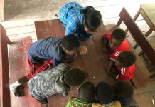 Kisah Pilu Guru di Pedalaman Papua Jadi Sasaran Empuk TPNPB OPM Dituding Agen Militer FOTO: Tri Ari Santi, seorang guru yang menghabiskan delapan tahun (2016-2024) untuk mengajar di Distrik Saminage, Yahukimo. (Via BBC)