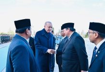 Menko Perekonomian Dampingi Presiden Prabowo ke Turki FOTO: Menteri Koordinator (Menko) Bidang Perekonomian, Airlangga Hartarto mendampingi agenda kenegaraan Presiden Prabowo Subianto di Turki, Kamis 10 April 2025. (BPMI SETPRES)
