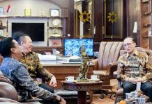 Bertemu Ketua Mahkamah Agung, Bamsoet Dukung MA Wujudkan Badan Peradilan Indonesia yang Agung FOTO: Anggota Komisi III DPR RI sekaligus Wakil Ketua Umum Partai Golkar Bambang Soesatyo bersama Ketua Mahkamah Agung (MA) Sunarto. (Properti Bambang Soesatyo)
