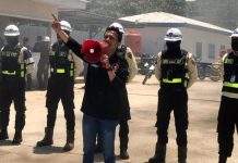 Aliansi Mahasiswa dan Pemuda Luwu Raya, Desak Gubernur Hentikan Aktivitas PT BMS dan Lakukan Penegakan Hukum FOTO: Aliansi Mahasiswa dan Pemuda Luwu Raya saat menggelar aksi unjuk rasa di PT Bumi Mineral Sulawesi. (Istimewa)