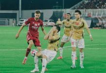 ASEAN Club Championship: PSM Kalahkan Klub Sepakbola Kepolisian Vietnam FOTO: Pemain CAHN FC saat berhadapan dengan PSM Makassar di laga semifinal leg pertama ASEAN Club Championship, Rabu malam (2/4/2025) di stadion gelora BJ Habibie, Parepare, Sulawesi Selatan, Indonesia, dengan skor akhir 1-0. (Properti: PSM Makassar official via Facebook)