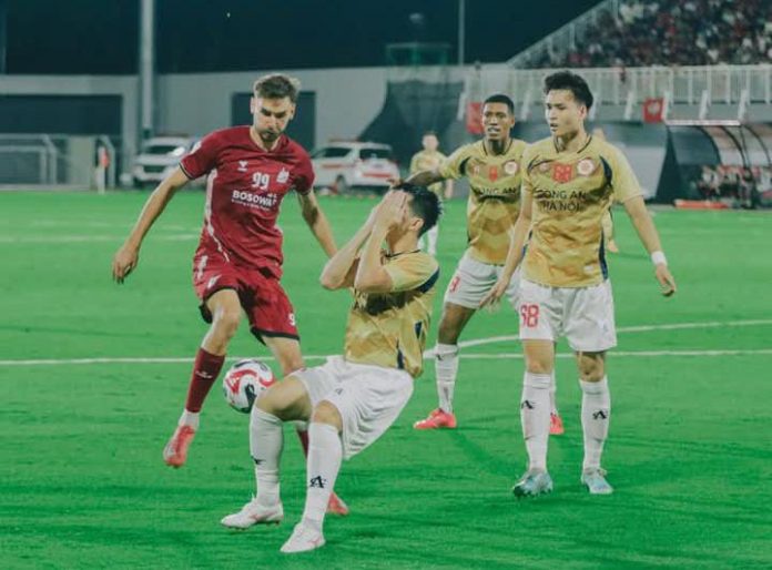 IMG-20250404-WA0011 FOTO: Pemain CAHN FC saat berhadapan dengan PSM Makassar di laga semifinal leg pertama ASEAN Club Championship, Rabu malam (2/4/2025) di stadion gelora BJ Habibie, Parepare, Sulawesi Selatan, Indonesia, dengan skor akhir 1-0. (Properti: PSM Makassar official via Facebook)
