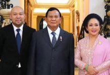 Presiden Prabowo Beri Ucapan Ulang Tahun ke Titiek Soeharto FOTO: Dari kiri Didit Hediprasetyo (anak) Prabowo Subianto dan Siti Hediati Hariyadi/Titiek Soeharto. (Properti Prabowo Subianto).