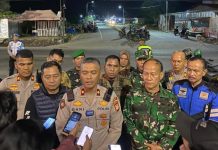 Ratusan Aparat di Gowa Lakukan Patroli Gabungan, Sasar 3C FOTO: Waka Polres Gowa, Kompol Gani saat memberikan keterangan persnya usai mengikuti patroli bersama pimpinan dan personil Polres, Kodim 1409, Denpomdam XIV Hasanuddin dan Pemda Gowa,