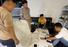 HGU Perusahaan Sawit Tumpang Tindih dengan SHM 30 Desa di Pasangkayu, Hasri: Negara Tidak Boleh Diam FOTO: Advokat Kantor Hukum HJ Bintang & Partners, Hasri SH., MH saat mendata SHM milik 30 desa.
