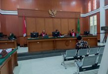 Sidang Perkara Korupsi Proyek Pembangunan Perpipaan Air Limbah Kota Makassar JPU Hadirkan 3 Terdakwa FOTO: Sidang perkara proyek Pembangunan Perpipaan Air Limbah Kota Makassar Zona Barat Laut (Paket C) Tahun 2020-2021di Pengadilan Tindak Pidana Korupsi pada Pengadilan Negeri Makassar pada Rabu (23/4)