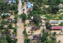 BNPB Merangkum Sejumlah Kejadian Bencana Alam Selama Bulan Mei 2025 di Indonesia FOTO: Hujan dengan intensitas yang tinggi menyebabkan meluapnya sungai di Kabupaten Madiun, Provinsi Jawa Timur, Minggu (11/5) pukul 20.00 WIB. (Properti BNPB)
