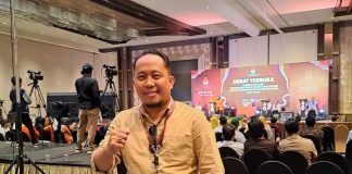 Debat PSU Pilwalkot Palopo “Isi Kepala” dan “Cara Berpendapat” Asri Tadda