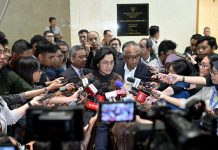 Menkeu Sri: Kuartal I 2025, Ekonomi Indonesia Tumbuh 4,87% FOTO: Menteri Keuangan Sri Mulyani Indrawati saat ditemui sejumlah awak media. (Properti via Facebook Sri Mulyani Indrawati)