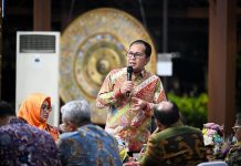 APPI Terima Penghargaan Makassar Berkinerja Baik, KNPI: Terima Kasih Danny Pomanto FOTO: IR. H Moh Ramdhan Pomanto atau Danny Pomanto