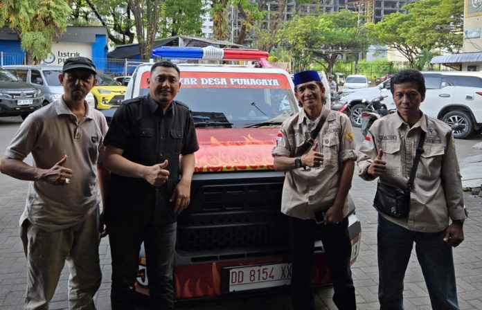 IMG-20250510-WA0171 FOTO: Kedua dari kiri, Arrumi Achmad, Ketua Desa Bersatu Sulsel