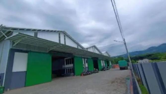 IMG-20250510-WA0197 FOTO: PT Baja Lestari Indotama, Industri Spandek di Jalan Pahlawan, Sasayya, Bonto Sunggu, Kecamatan Bissappu, Bantaeng tuai sorotan. (Istimewa)