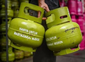 Pemerintah Siapkan Skema Pengganti LPG, Nantinya Emak Emak Memasak Gunakan CNG FOTO: Ilustrasi Gas 3 Kg (Antara)