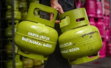 Pemerintah Siapkan Skema Pengganti LPG, Nantinya Emak Emak Memasak Gunakan CNG FOTO: Ilustrasi Gas 3 Kg (Antara)