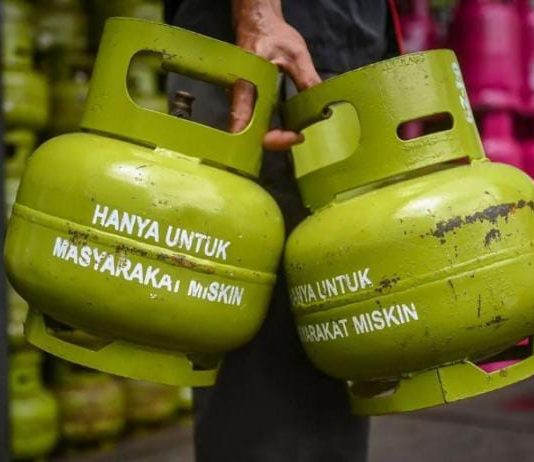 Pemerintah Siapkan Skema Pengganti LPG, Nantinya Emak Emak Memasak Gunakan CNG FOTO: Ilustrasi Gas 3 Kg (Antara)