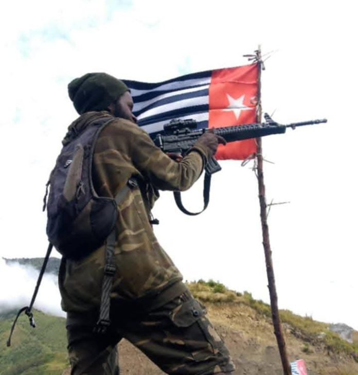 IMG-20250521-WA0007 FOTO: Salah satu anggota Tentara Pembebasan Nasional Papua Barat (TPNPB) Kodap III Ndugama Derakma. (Properti via Facebook Egianus Kogoya Jr)