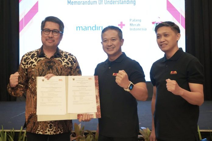 FOTO: MoU ditandatangani oleh Presiden IMA Chapter Makassar (Ricky Theodores) dan Dekan Fakultas Vokasi Unhas Prof. Dr. Ir. Muh. Restu, MP.