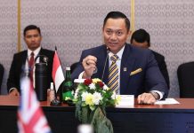 Menko AHY Bertemu Dubes Inggris dan Petinggi Samsung di ICI 2025 FOTO: Menteri Koordinator (Menko) Bidang Infrastruktur dan Pembangunan Kewilayahan, Agus Harimurti Yudhoyono saat menerima Dubes Inggris untuk Indonesia, H.E. Dominic Jermey. (Properti via Facebook AHY).