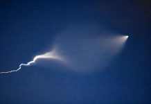 Pejabat Keamanan Senior Sebut Situs Nuklir Zionis Israel Bakal Jadi Sasaran Iran FOTO: Rudal Iran saat diluncurkan ke negara zionis Israel. (Properti via Getty Images)