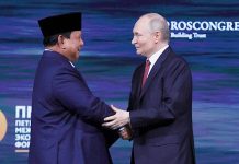 Presiden Prabowo Ungkap Filosofi Ekonomi Indonesia di SPIEF: Kebaikan bagi Sebanyak-Banyaknya Rakyat FOTO: Presiden Prabowo Subianto menyampaikan pidato pada sesi pleno Saint Petersburg International Economic Forum (SPIEF) 2025 di ExpoForum Convention and Exhibition Centre, St. Petersburg, Rusia, pada Jumat, 20 Juni 2025 Foto: BPMI Setpres/Laily Rachev