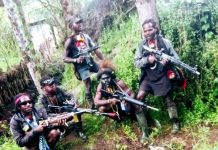 Dua Tukang Bangunan Tewas Ditangan OPM, Saat Kerja di Gereja GKI Immanuel Air Garam FOTO: Kelompok Kriminal Bersenjata di Provinsi Papua Pegunungan (Ilustrasi). (Properti via akun facebook Egianus Kogoya)